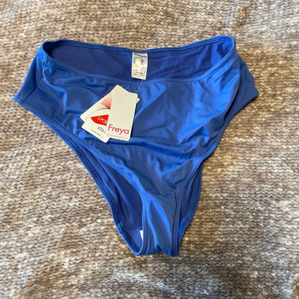 Freya bathing suit bottom size large